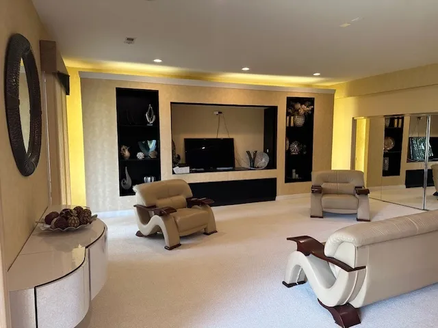 $1,500 | 21839 Riviera Court, Unit G, Mundelein, IL 60060