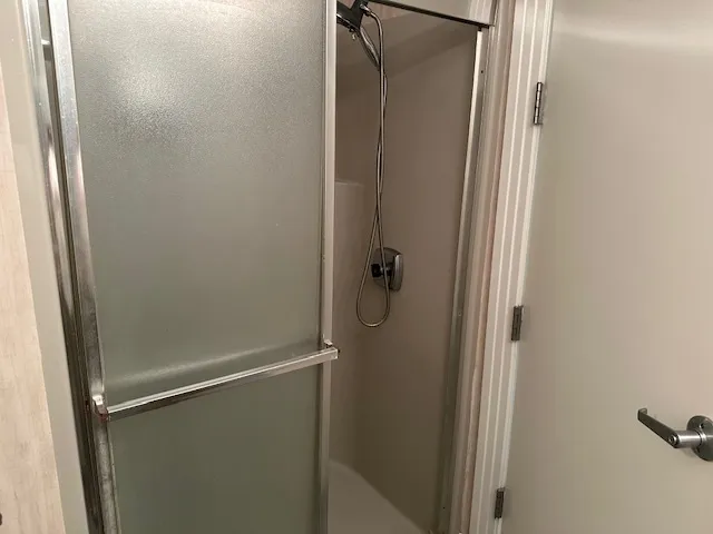 $1,500 | 21839 Riviera Court, Unit G, Mundelein, IL 60060