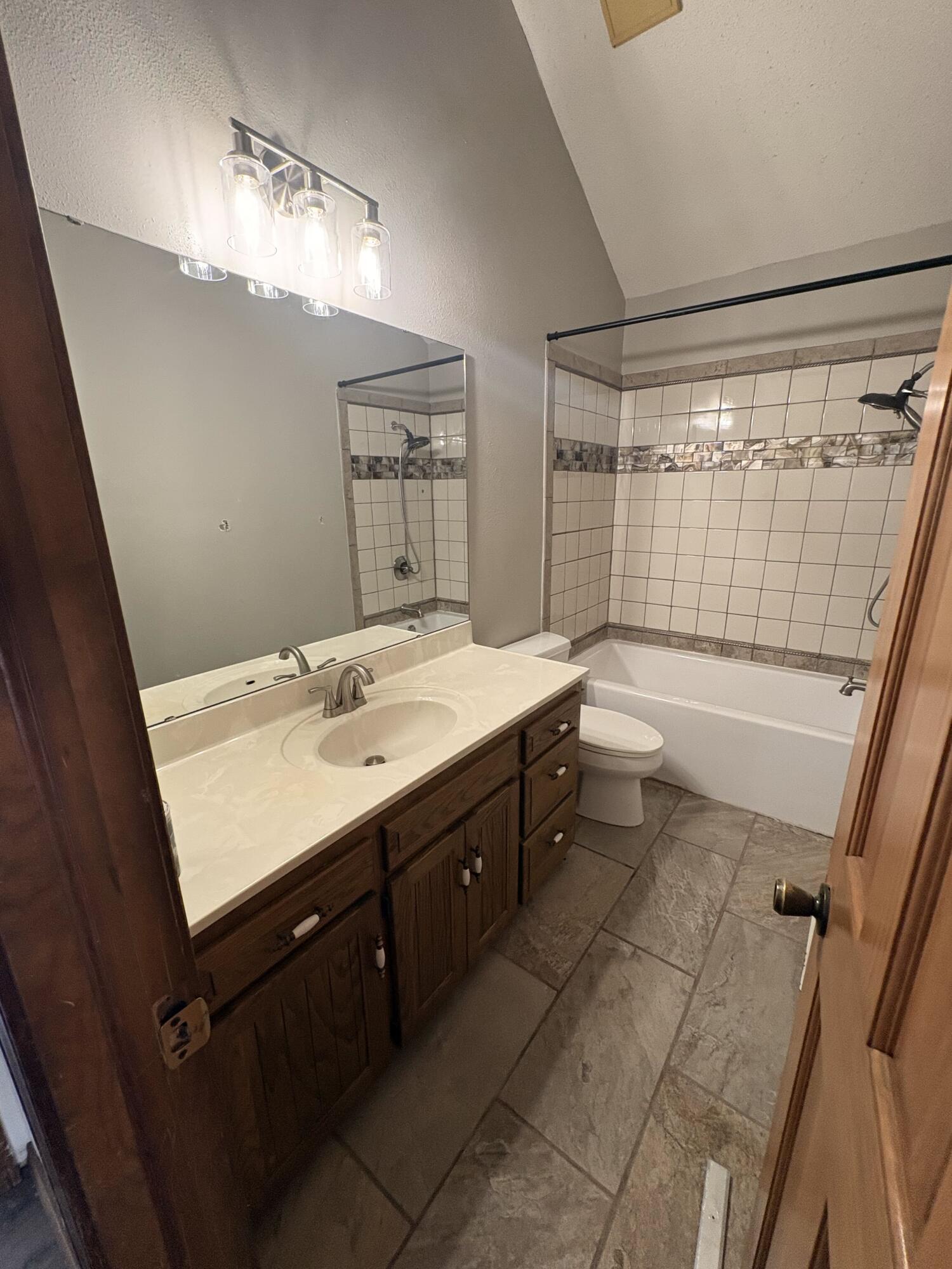 1327 West Riverside Street Springfield, MO 65807 - Photo 13 of 21 IMG_1207