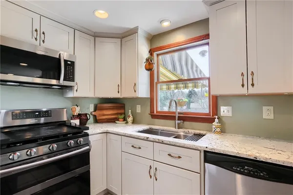 $660,000 | 925 Summit Drive, Wexford, PA 15090
