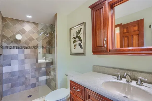 $660,000 | 925 Summit Drive, Wexford, PA 15090