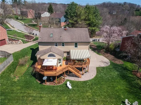 $660,000 | 925 Summit Drive, Wexford, PA 15090