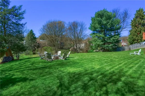 $660,000 | 925 Summit Drive, Wexford, PA 15090