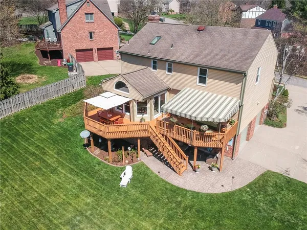 $660,000 | 925 Summit Drive, Wexford, PA 15090
