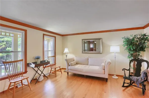 $660,000 | 925 Summit Drive, Wexford, PA 15090