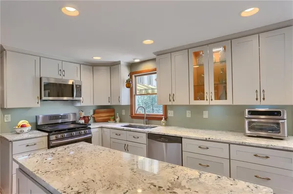 $660,000 | 925 Summit Drive, Wexford, PA 15090