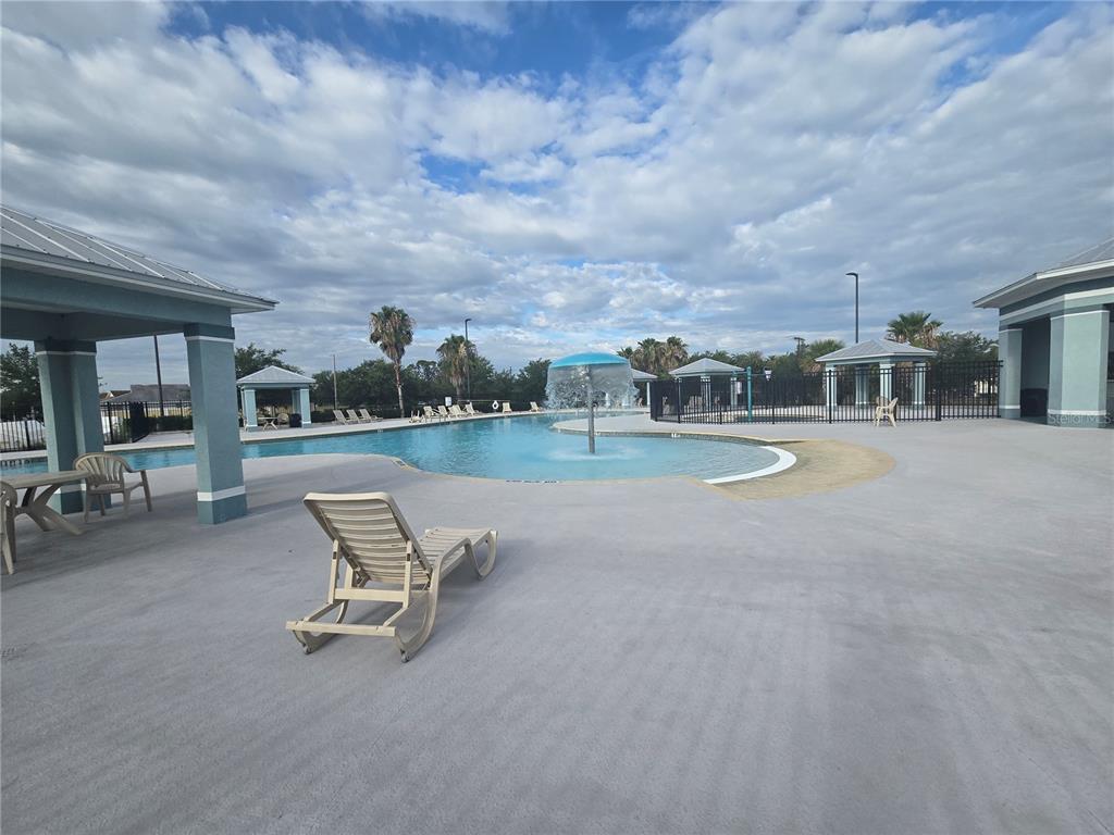 1421 9th Street Southeast Ruskin, FL 33570 - Photo 14 of 16