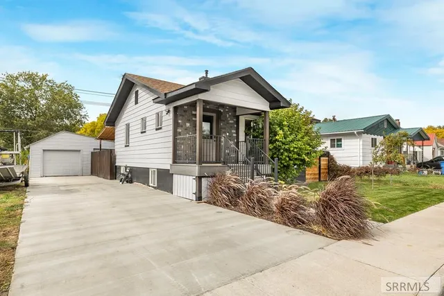 $305,000 | 335 Willard Avenue, Pocatello, ID 83201
