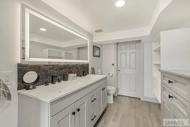 $305,000 | 335 Willard Avenue, Pocatello, ID 83201