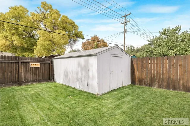 $305,000 | 335 Willard Avenue, Pocatello, ID 83201