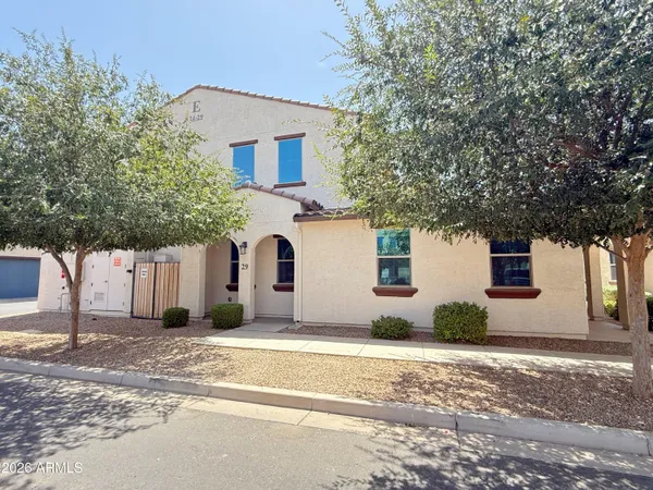 $2,695 | 3855 South McQueen Road, Unit 29, Chandler, AZ 85286