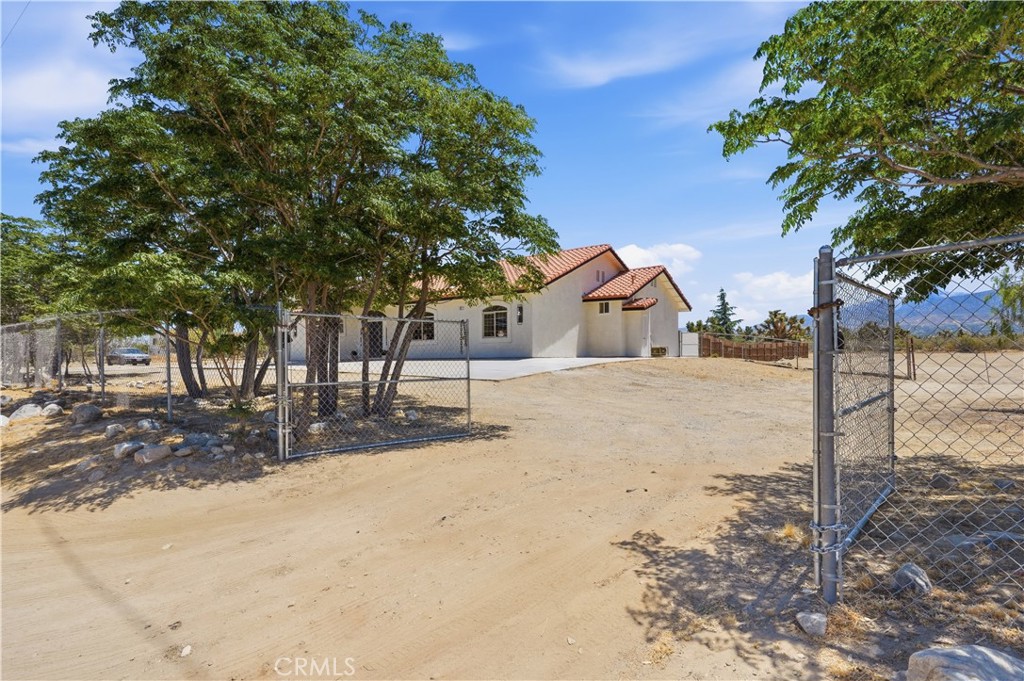 825 La Mesa Road Pinon Hills, CA 92372 - Photo 60 of 64