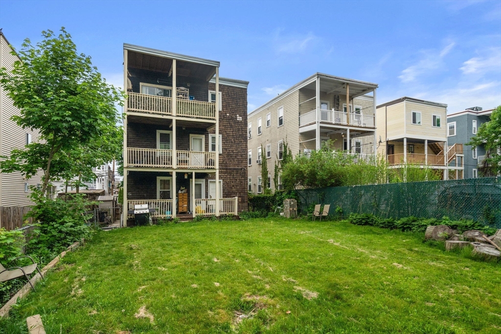 5 Lafield Street Boston, MA 02122 - Photo 8 of 19
