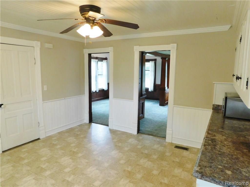 9027 Schrepfer Road Howell, MI 48855 - Photo 7 of 16