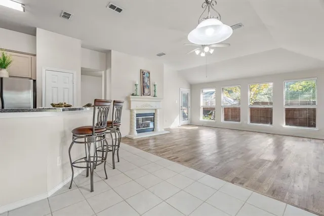 $2,400 | 6005 Parkplace Drive, Denton, TX 76226