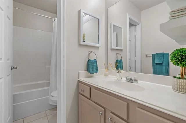 $2,400 | 6005 Parkplace Drive, Denton, TX 76226