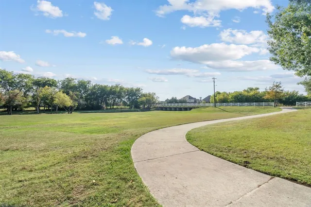 $2,400 | 6005 Parkplace Drive, Denton, TX 76226