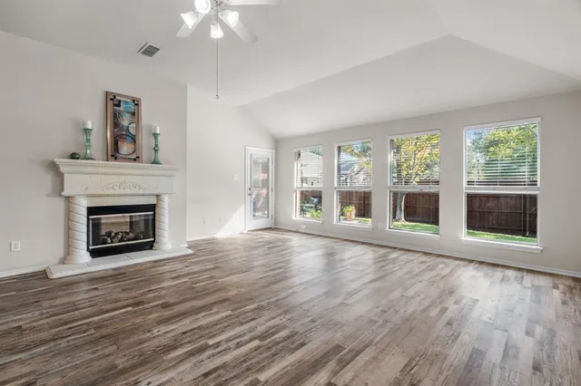 $2,400 | 6005 Parkplace Drive, Denton, TX 76226