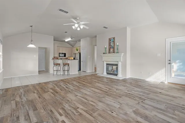 $2,400 | 6005 Parkplace Drive, Denton, TX 76226