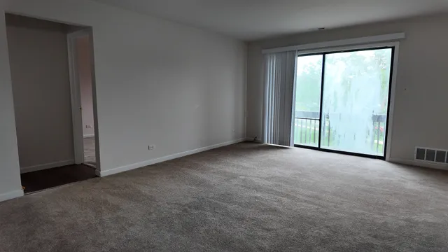 $162,500 | 15711 Peggy Lane, Unit 7, Oak Forest, IL 60452