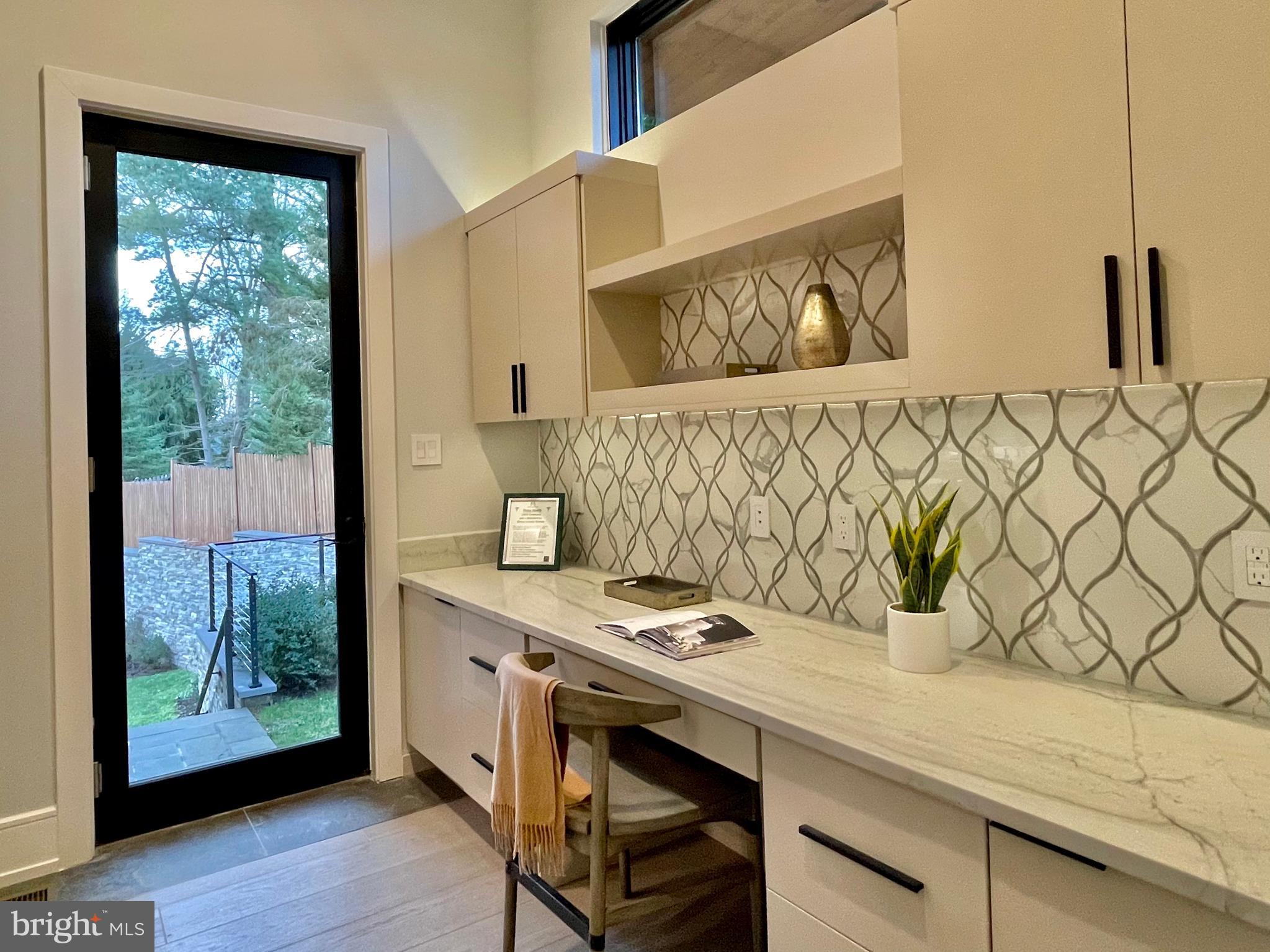 1308 Rockland Terrace McLean, VA 22101 - Photo 15 of 61