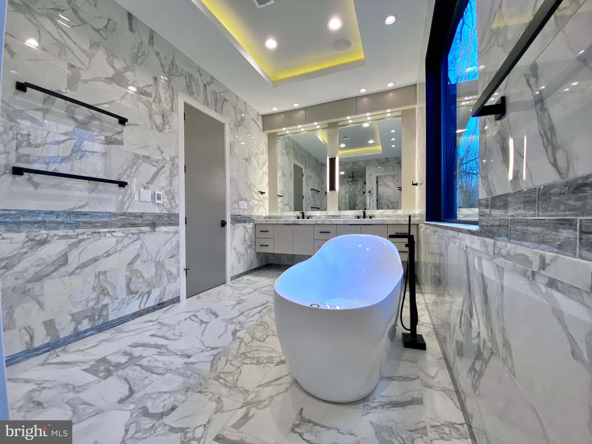 1308 Rockland Terrace McLean, VA 22101 - Photo 35 of 61 Master Bathroom