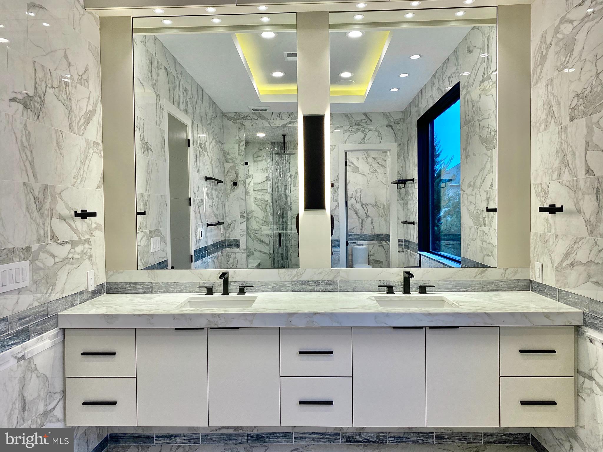 1308 Rockland Terrace McLean, VA 22101 - Photo 36 of 61 Master Bathroom