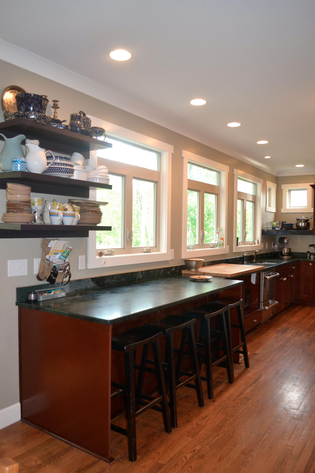 129 Crossroads Boulevard Oak Ridge, TN 37830 - Photo 5 of 21 DSC_0694