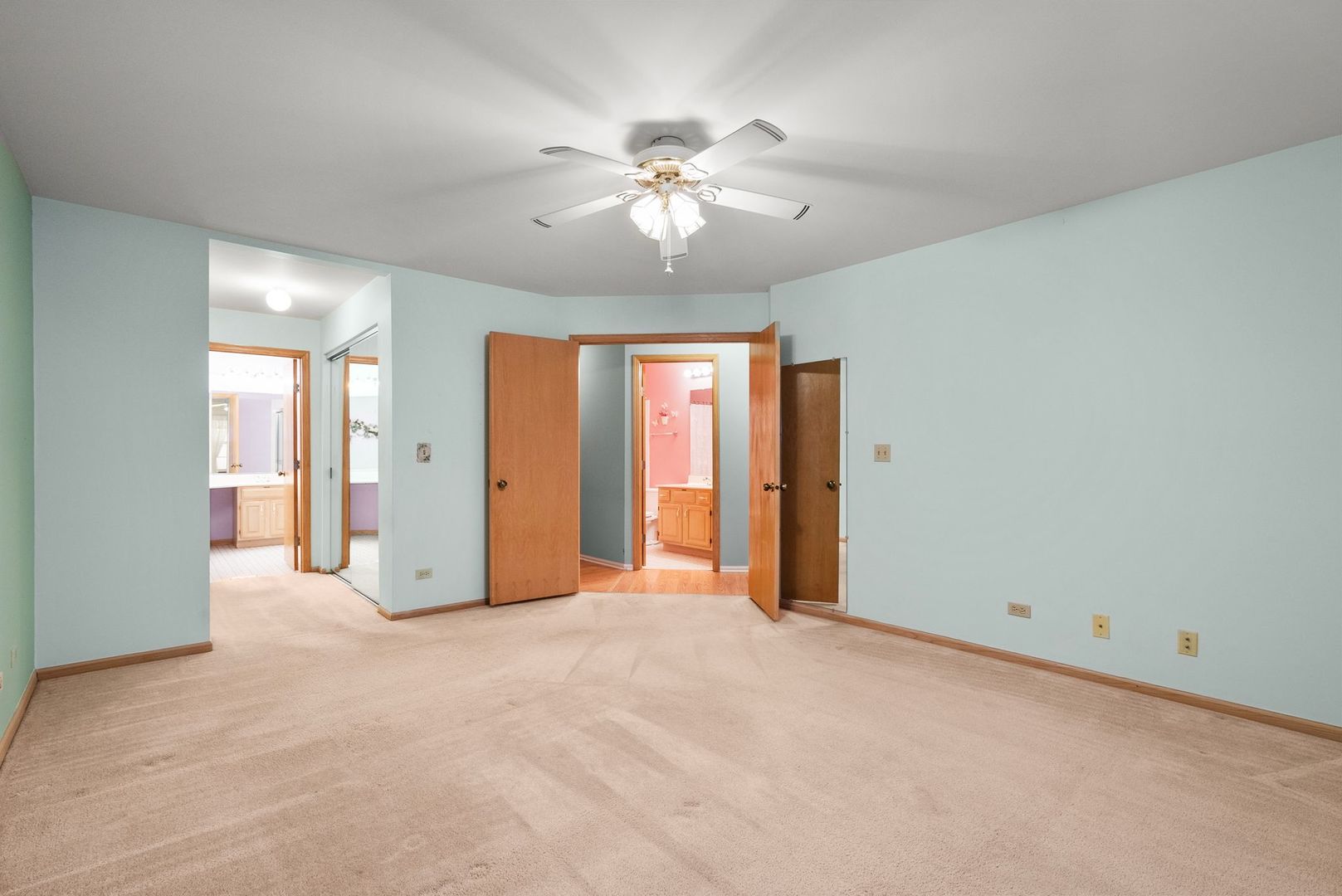 1010 Butternut Lane, Unit B Mount Prospect, IL 60056 - Photo 13 of 24