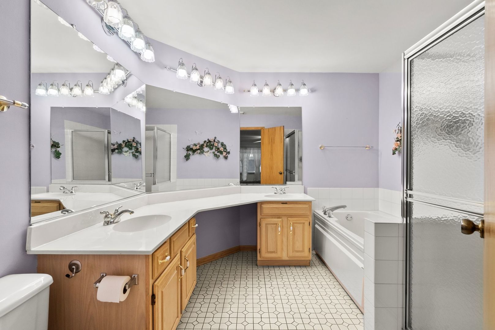 1010 Butternut Lane, Unit B Mount Prospect, IL 60056 - Photo 14 of 24