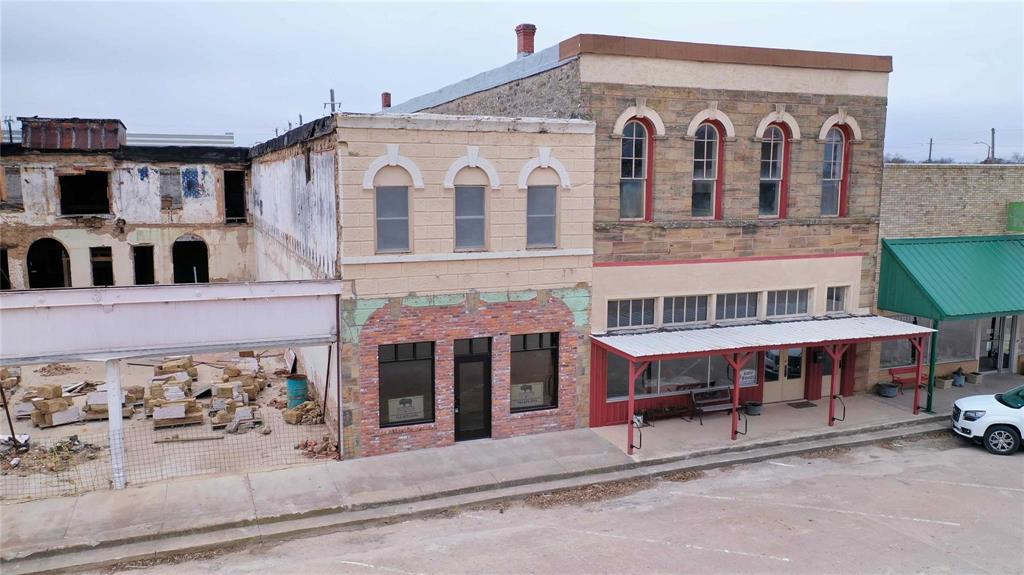 111 West Gilbert Street Henrietta, TX 76365 - Photo 11 of 28