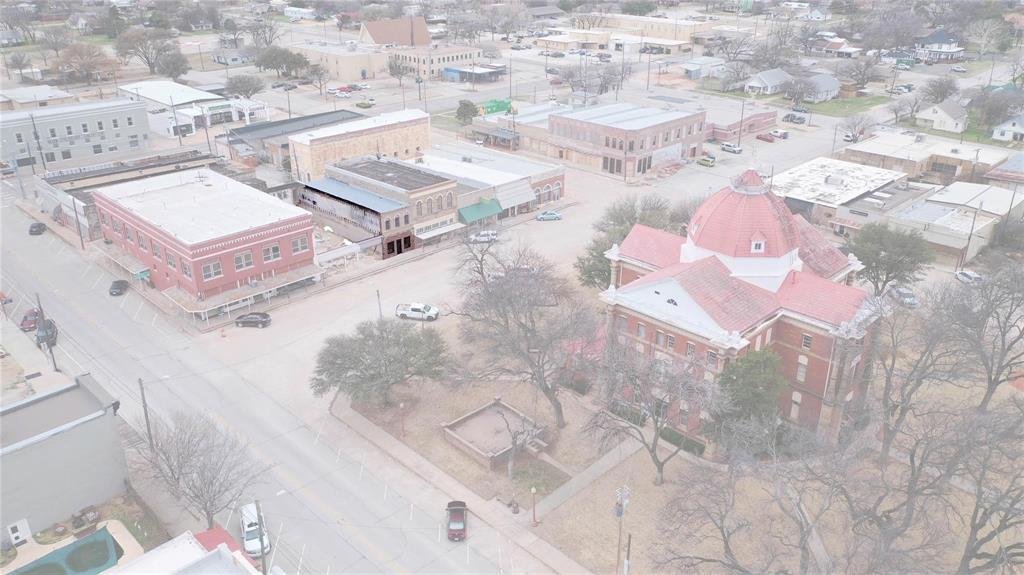 111 West Gilbert Street Henrietta, TX 76365 - Photo 2 of 28