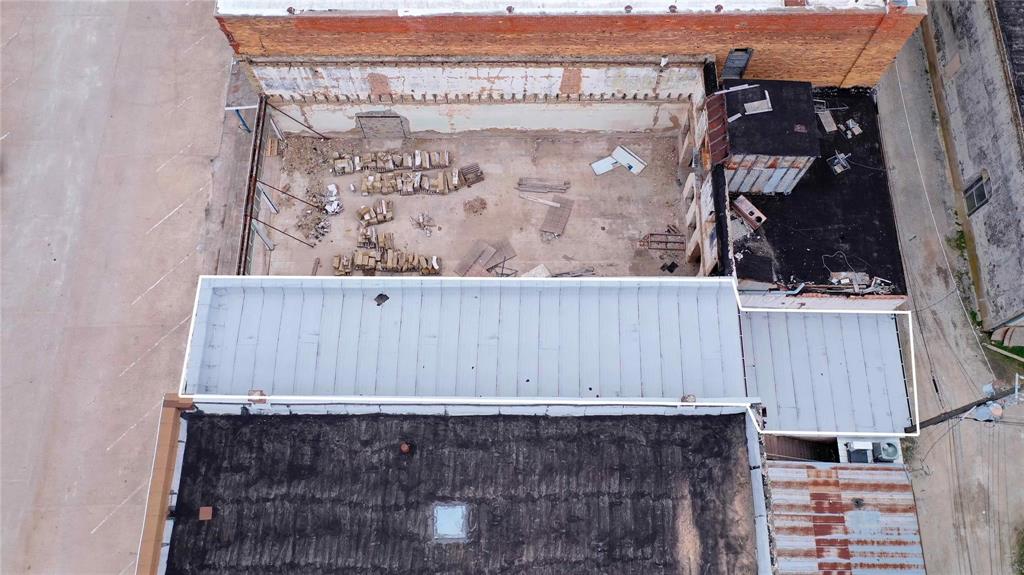 111 West Gilbert Street Henrietta, TX 76365 - Photo 27 of 28