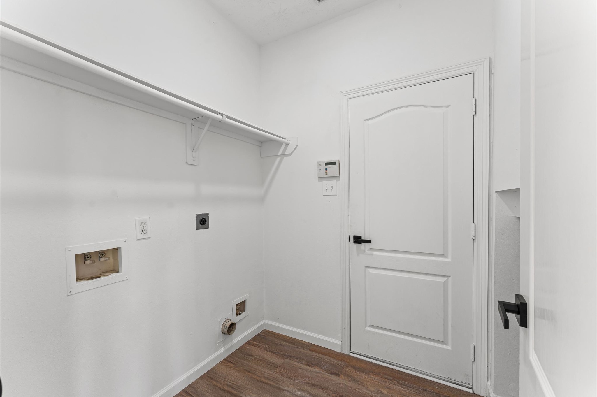 2830 Fern Hill Drive Spring, TX 77373 - Photo 14 of 22 a view of small space with wooden floor