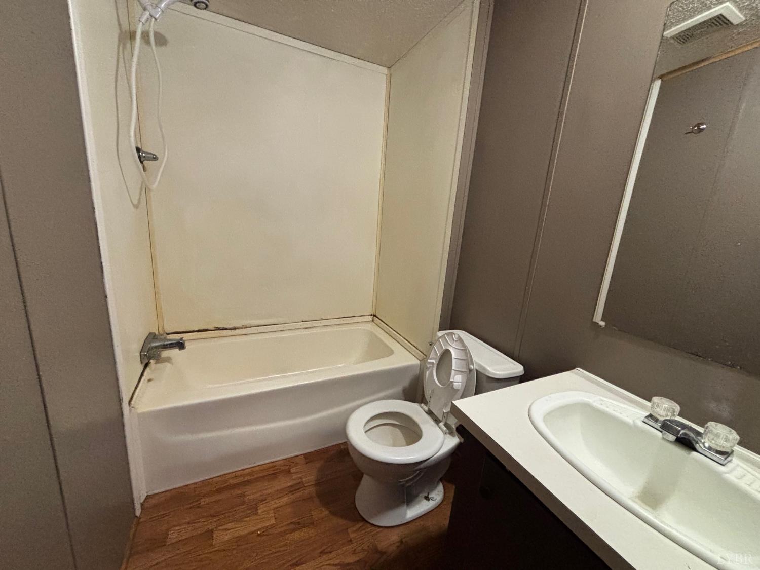 135 Neighbors Drive Amherst, VA 24521 - Photo 18 of 22