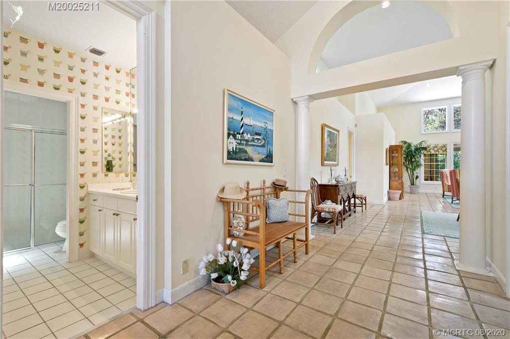 7202 Golf Ridge Way Hobe Sound, FL 33455 - Photo 5 of 36 Gallery Image 5