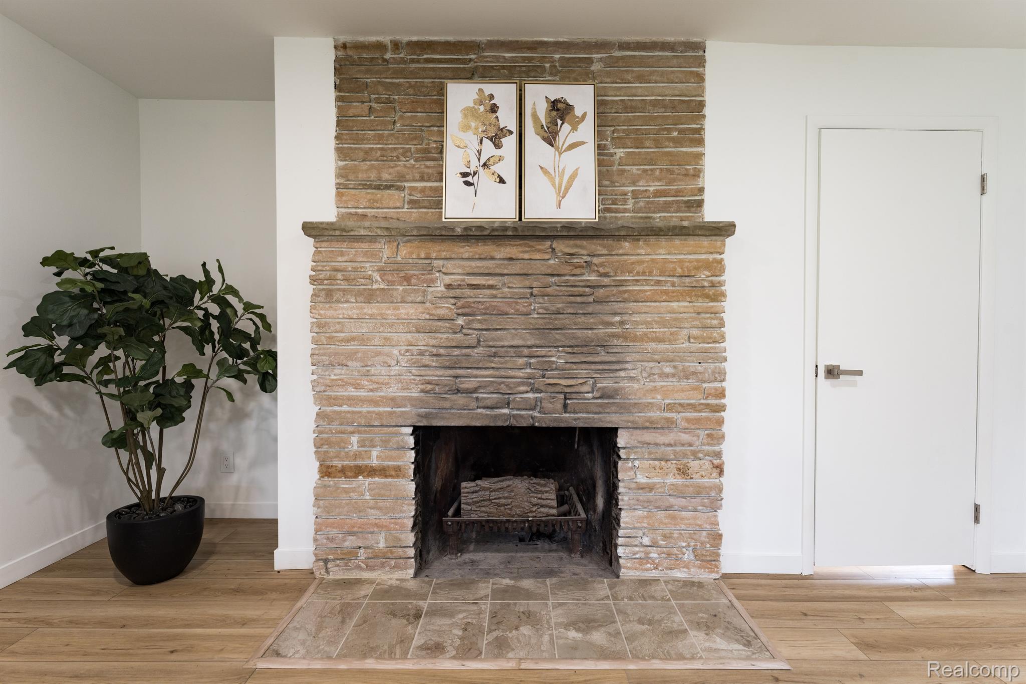 4851 Commerce Road West Bloomfield, MI 48324 - Photo 38 of 71 Gallery Image 38