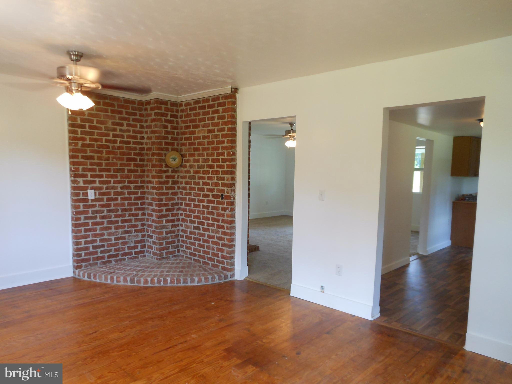 2263 Pomona Road Colonial Beach, VA 22443 - Photo 17 of 28 en view of empty room