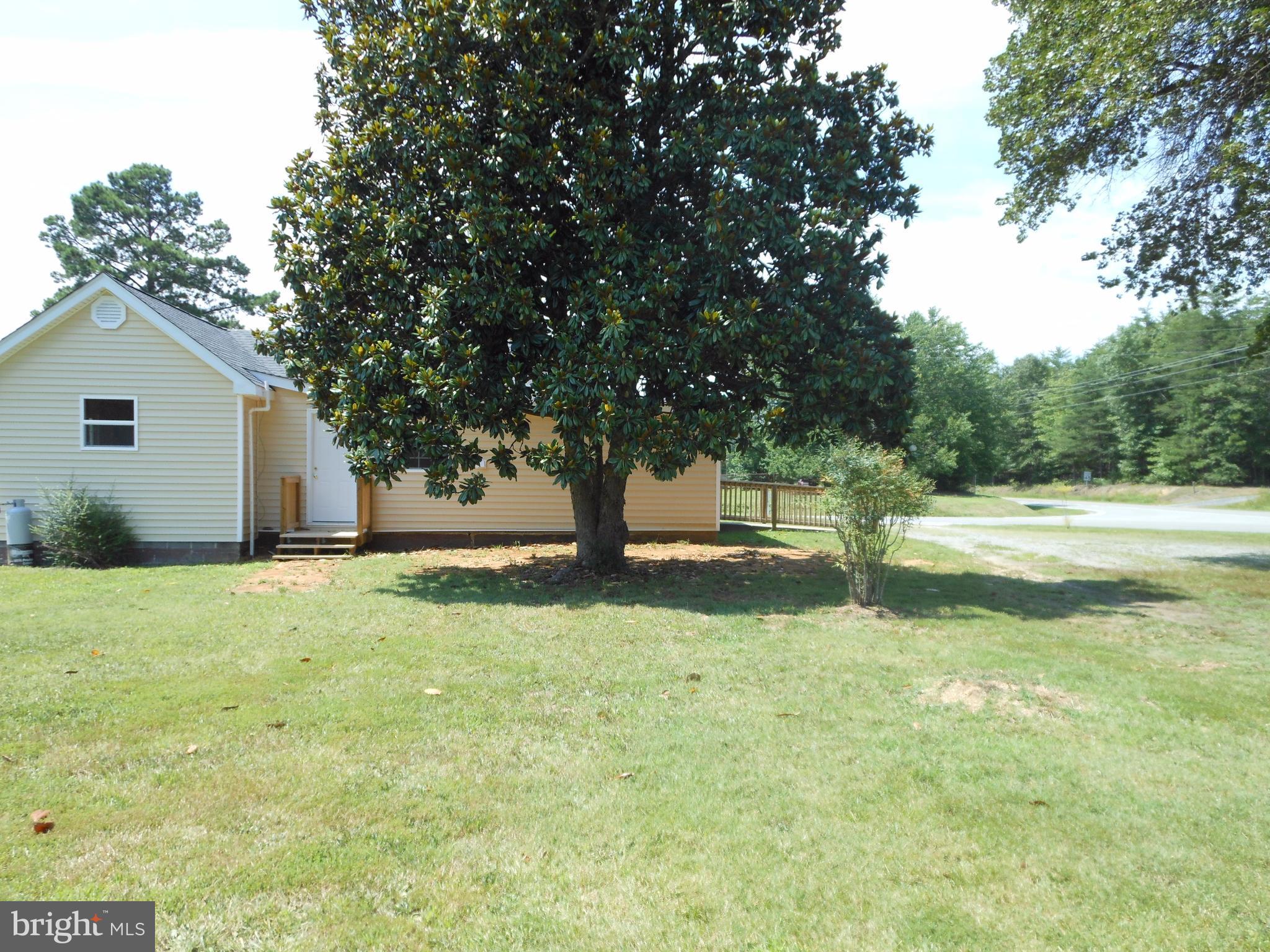 2263 Pomona Road Colonial Beach, VA 22443 - Photo 26 of 28 a view of backyard with green space
