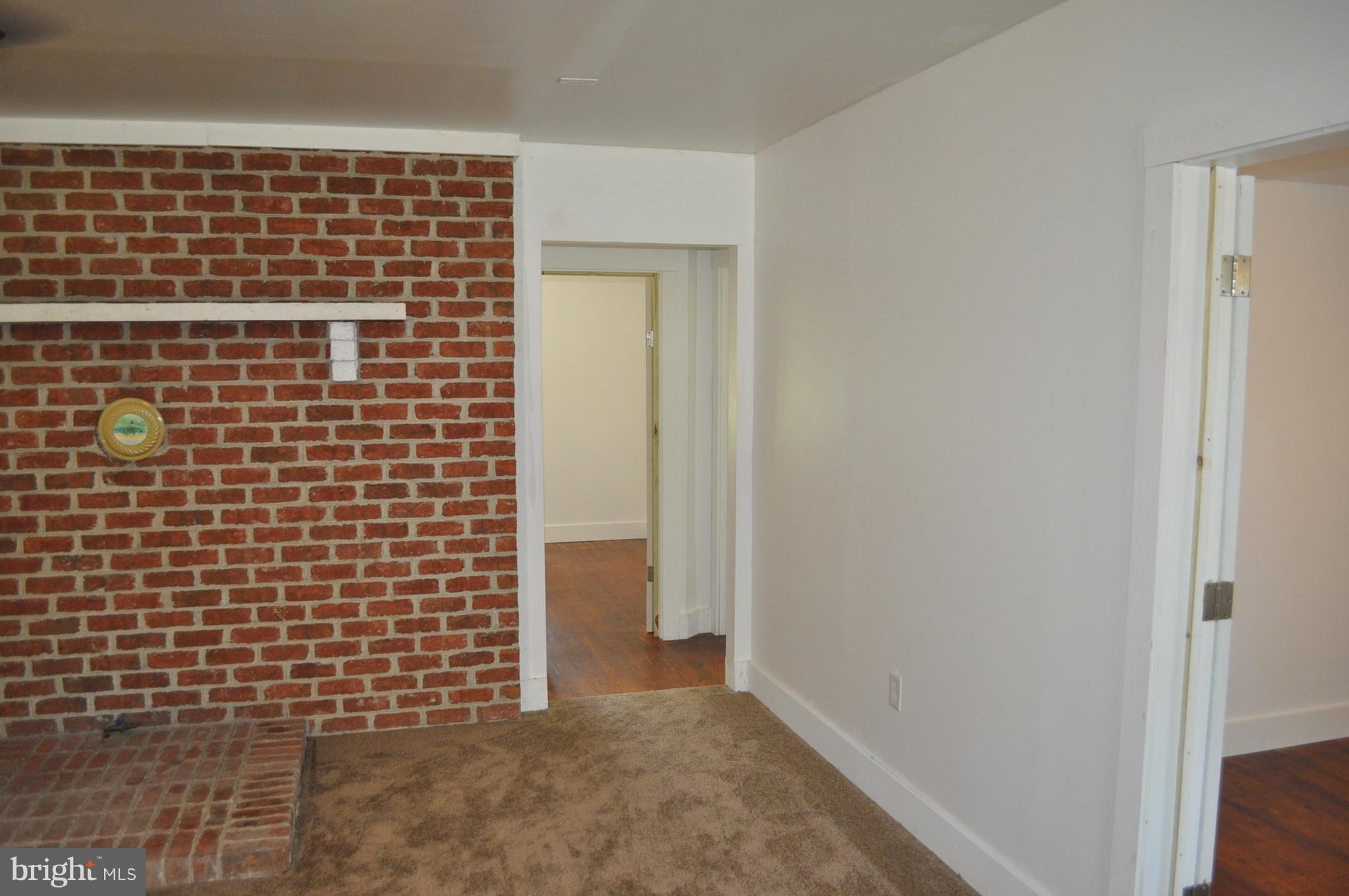 2263 Pomona Road Colonial Beach, VA 22443 - Photo 5 of 28 a view of wooden door