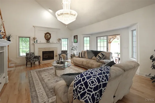 $1,095,000 | 7987 Blarney Stone Way, Manlius, NY 13104