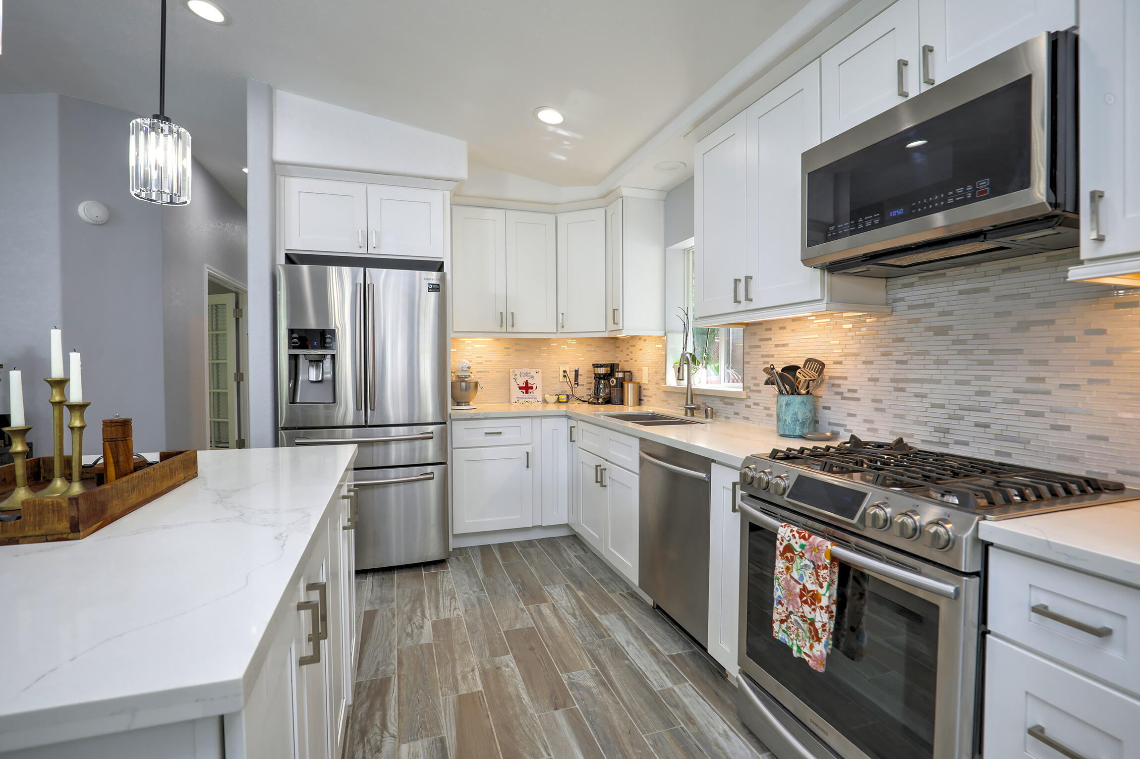 1625 Sycamore Canyon Road Santa Barbara, CA 93108 - Photo 11 of 31 Kitchen