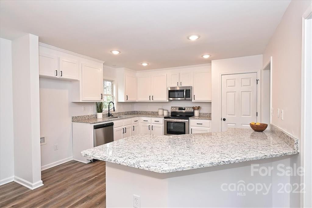 3190 Dr Nichols Road York, SC 29745 - Photo 7 of 36 Gallery Image 7