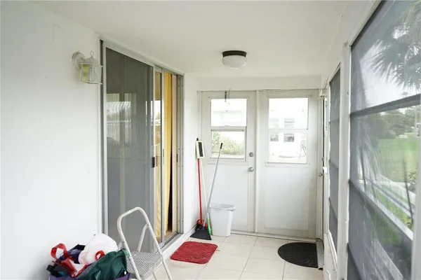 $1,500 | 101 Cambridge Trail, Unit 205, Sun City Center, FL 33573