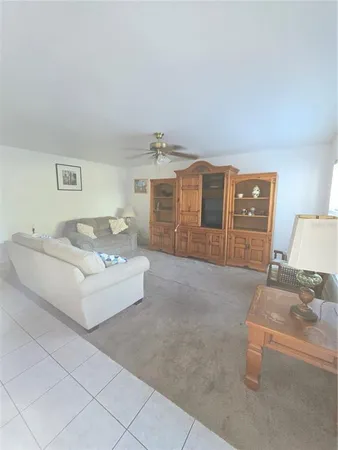 $1,500 | 101 Cambridge Trail, Unit 205, Sun City Center, FL 33573