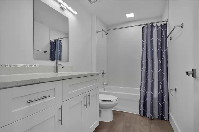 $1,700 | 1620 Northwest 18th Street, Unit 304, Miami, FL 33125