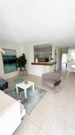 $190,000 | 2305 Lowson Boulevard, Unit B, Delray Beach, FL 33445