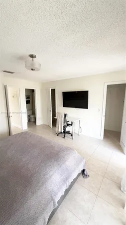 $190,000 | 2305 Lowson Boulevard, Unit B, Delray Beach, FL 33445
