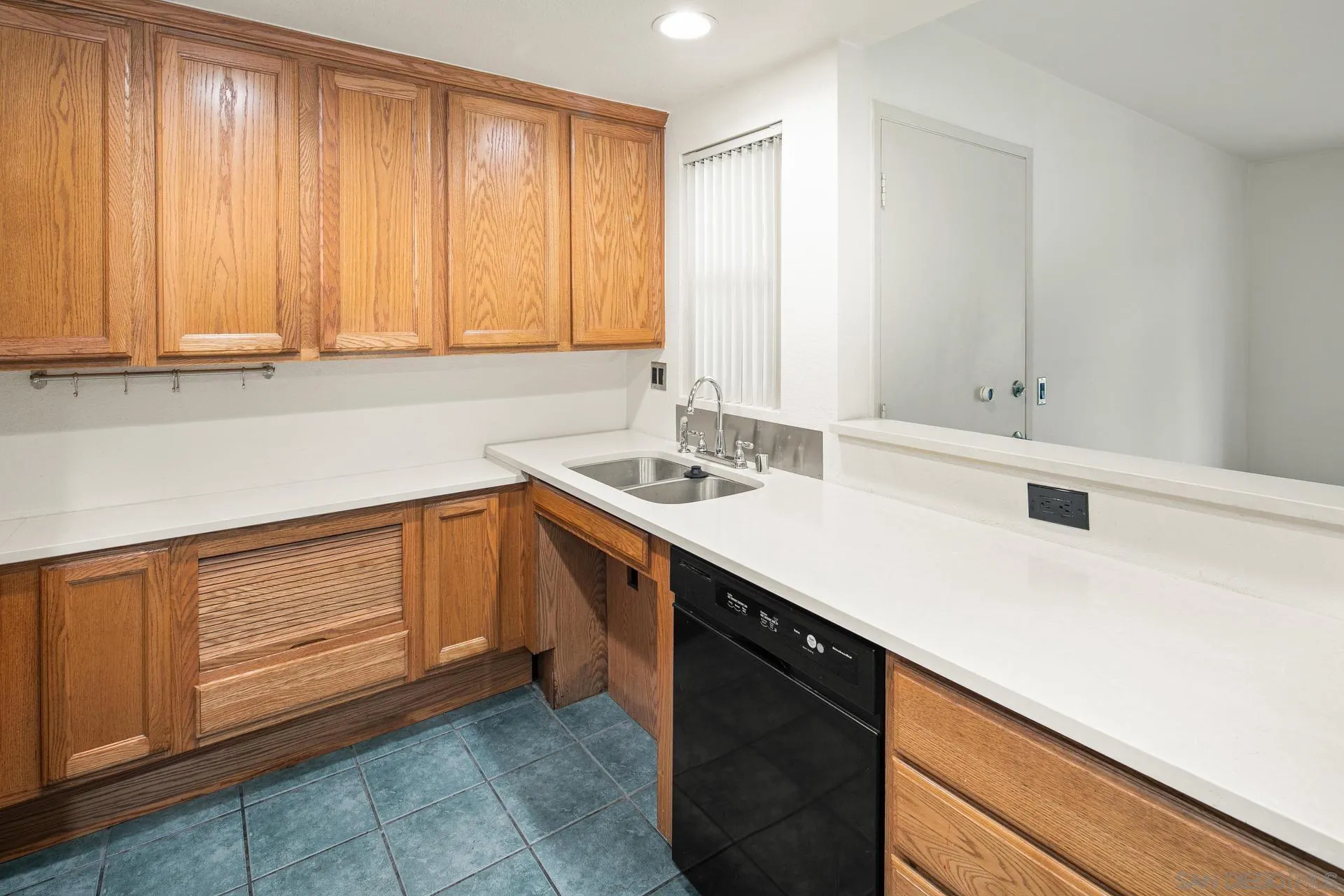 5918 Rancho Mission Road, Unit 59 San Diego, CA 92108 - Photo 15 of 37 Gallery Image 15