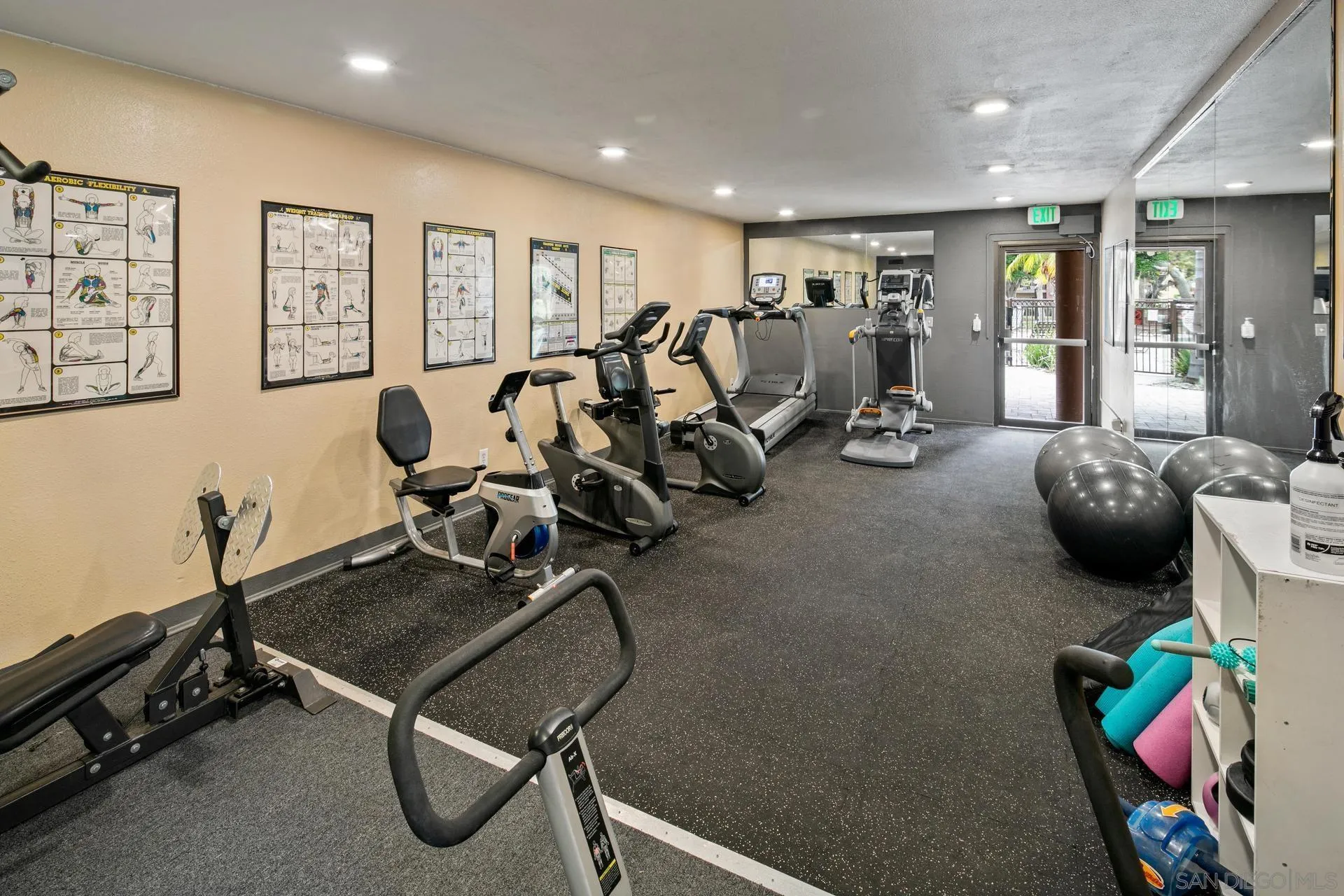 5918 Rancho Mission Road, Unit 59 San Diego, CA 92108 - Photo 34 of 37 Gallery Image 34